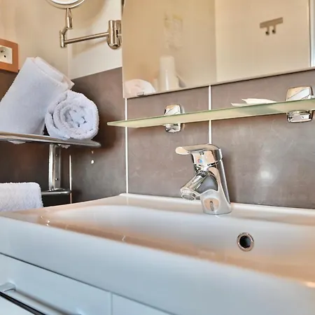 La Rotonde Hotell