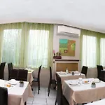 La Rotonde 3*