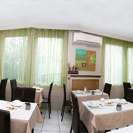 La Rotonde 3*
