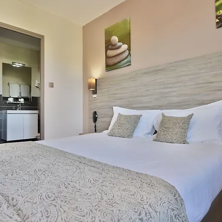 Hotel La Rotonde 3*